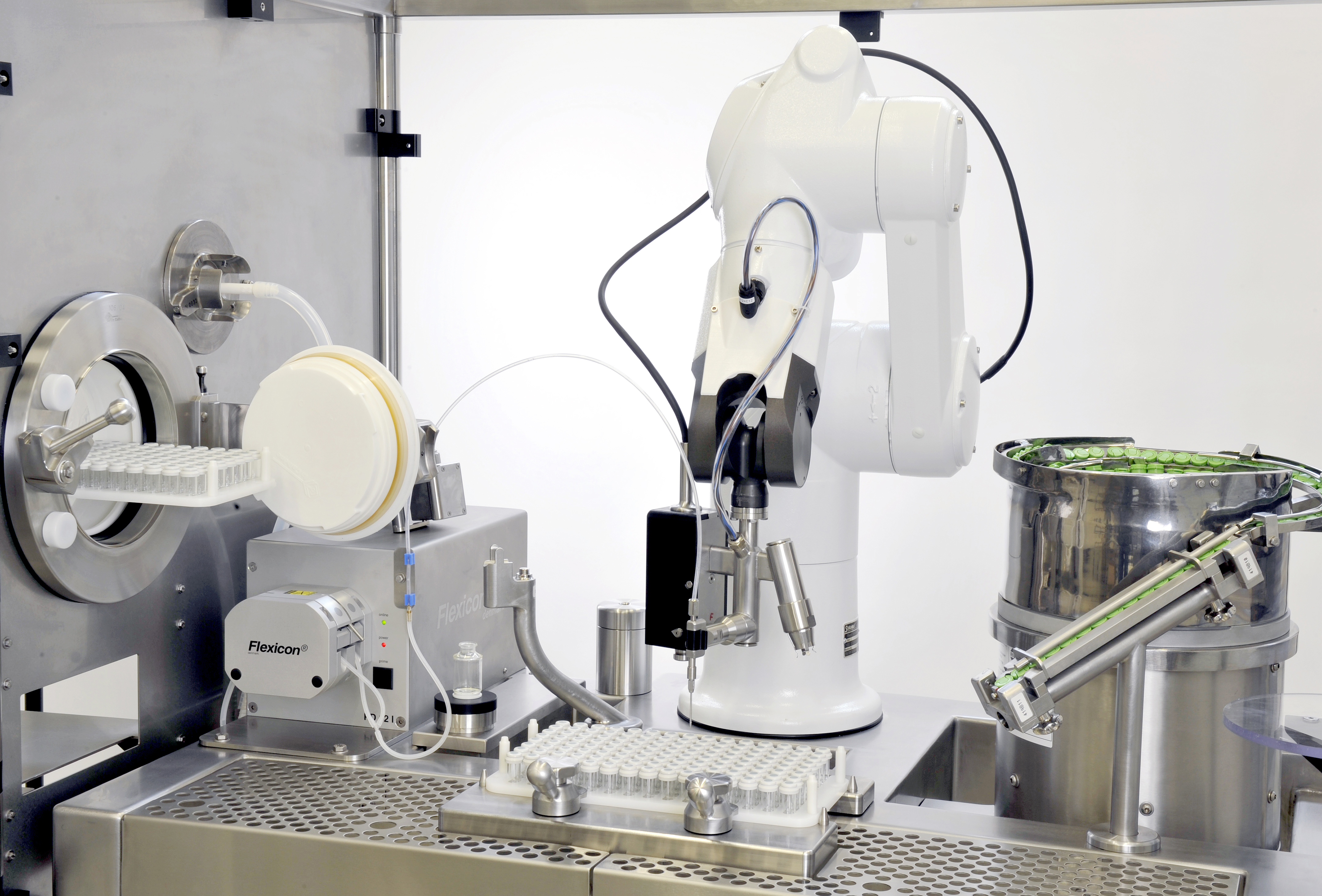 Dünyanın Steril Üretim Alanlarında Kalıcı Olarak Çalışabilen İlk Robotu